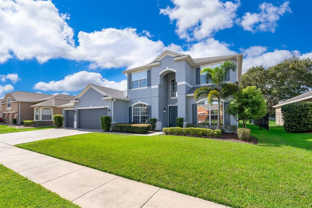 Photo of 7263 Winding Lake Circle, Oviedo, FL 32765 (MLS # O6309620)