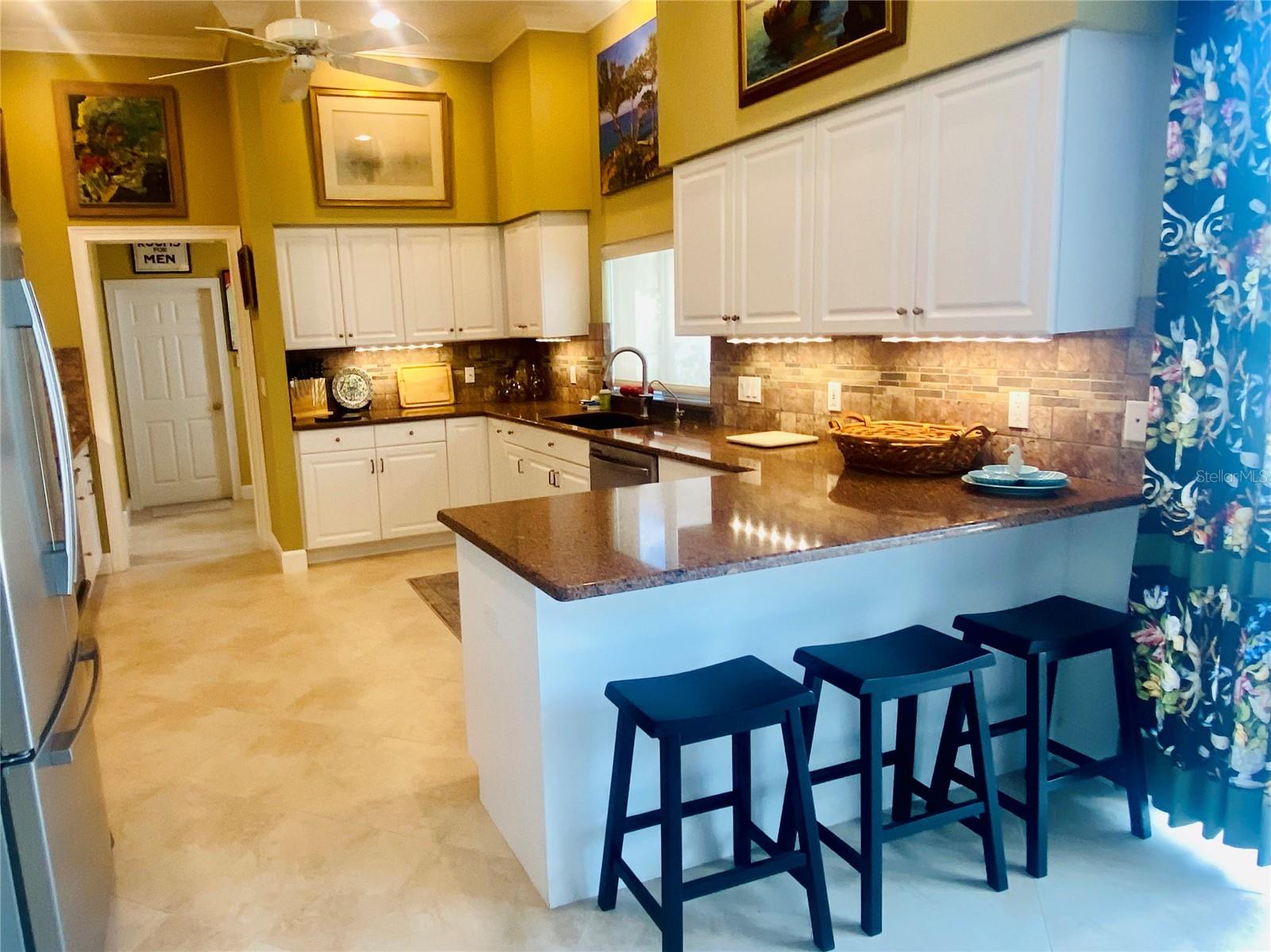 GULF MANOR - Residential Lease