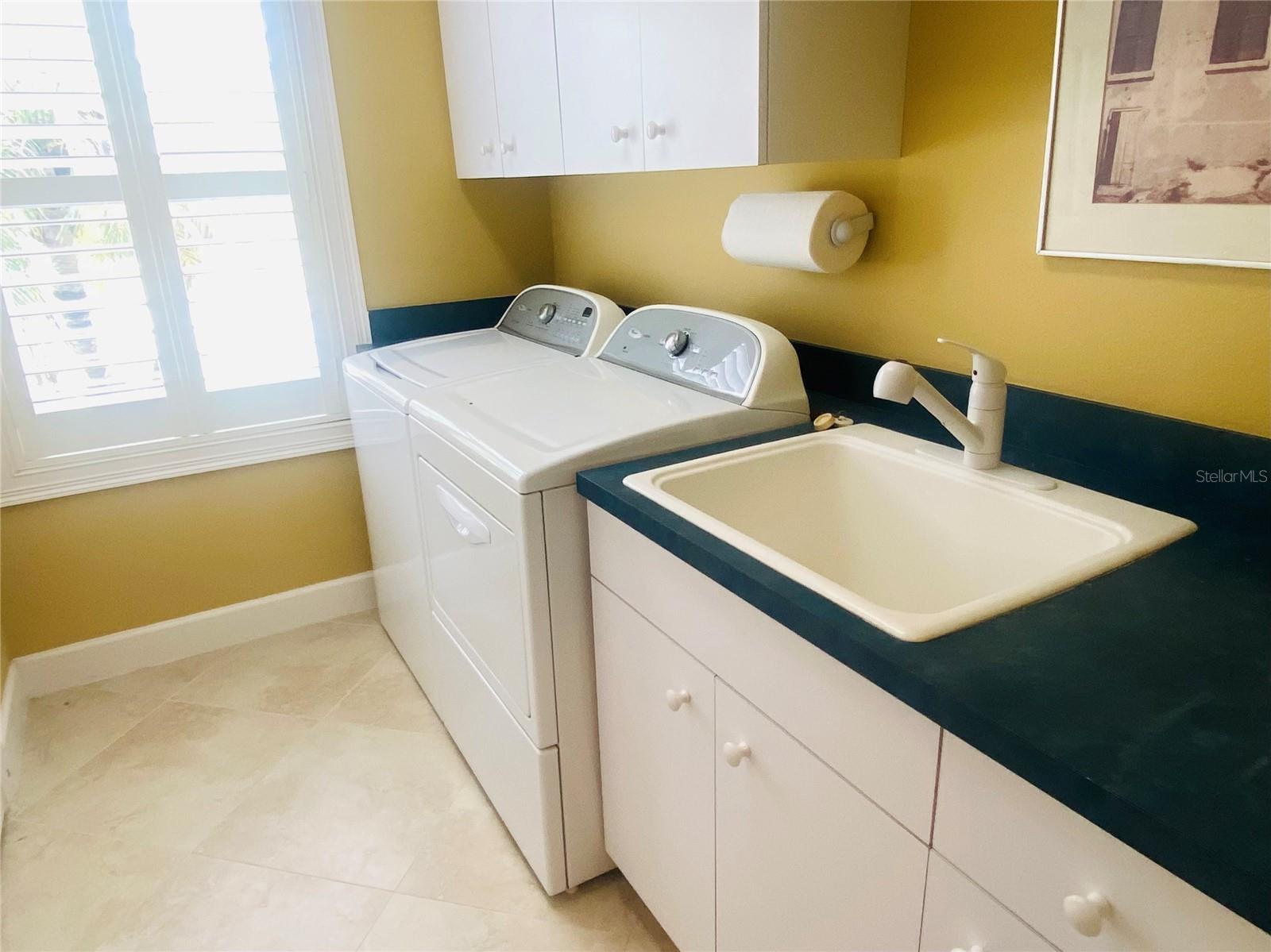 GULF MANOR - Residential Lease