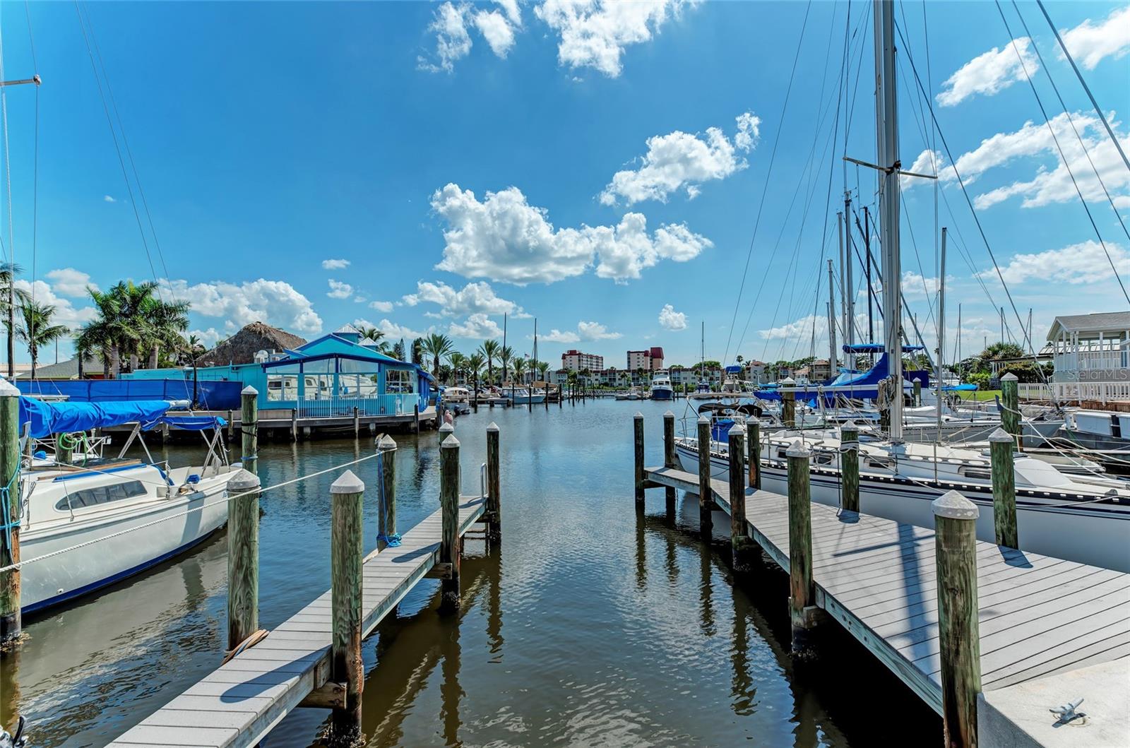 GULF MANOR - Residential Lease