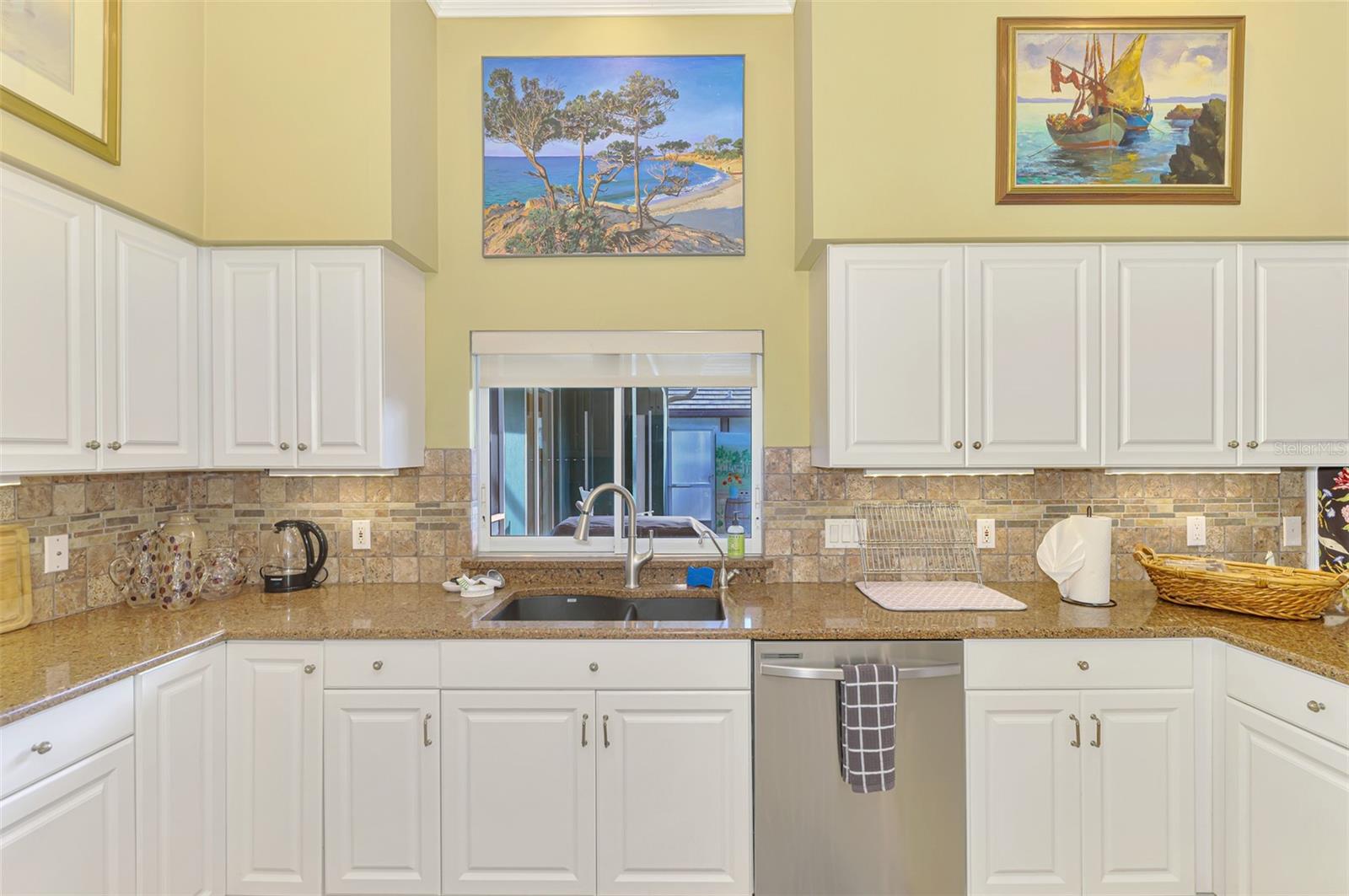 GULF MANOR - Residential Lease