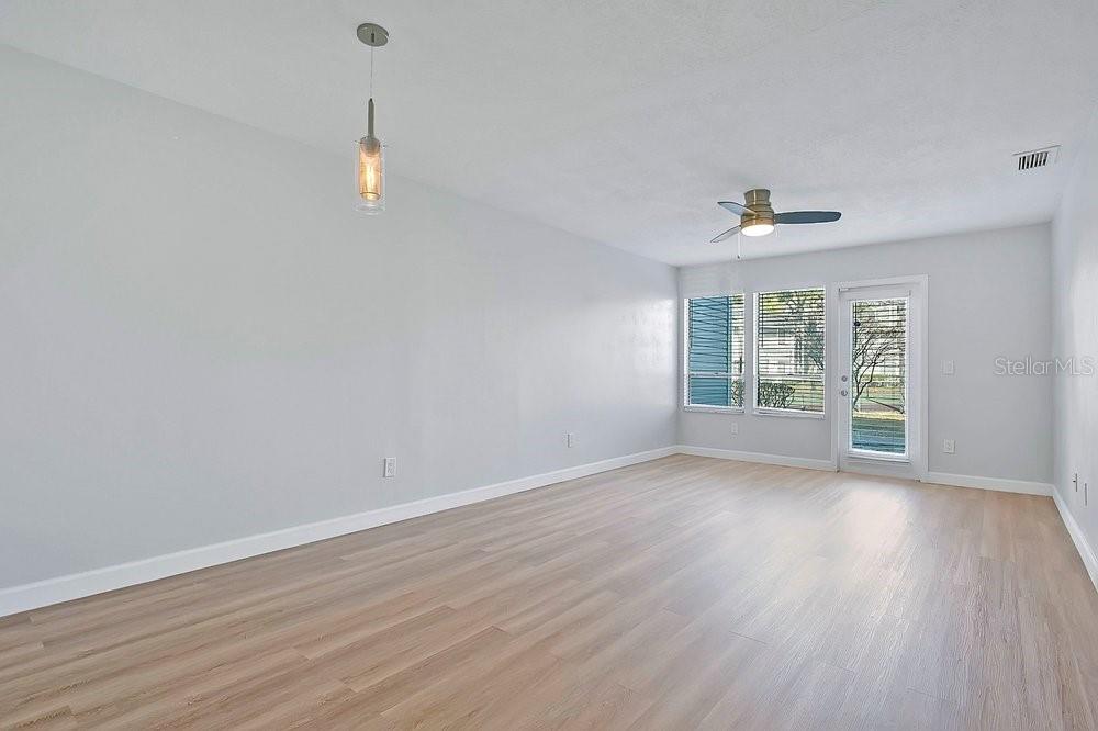 COLONIAL LANDINGS PH 04 - Residential