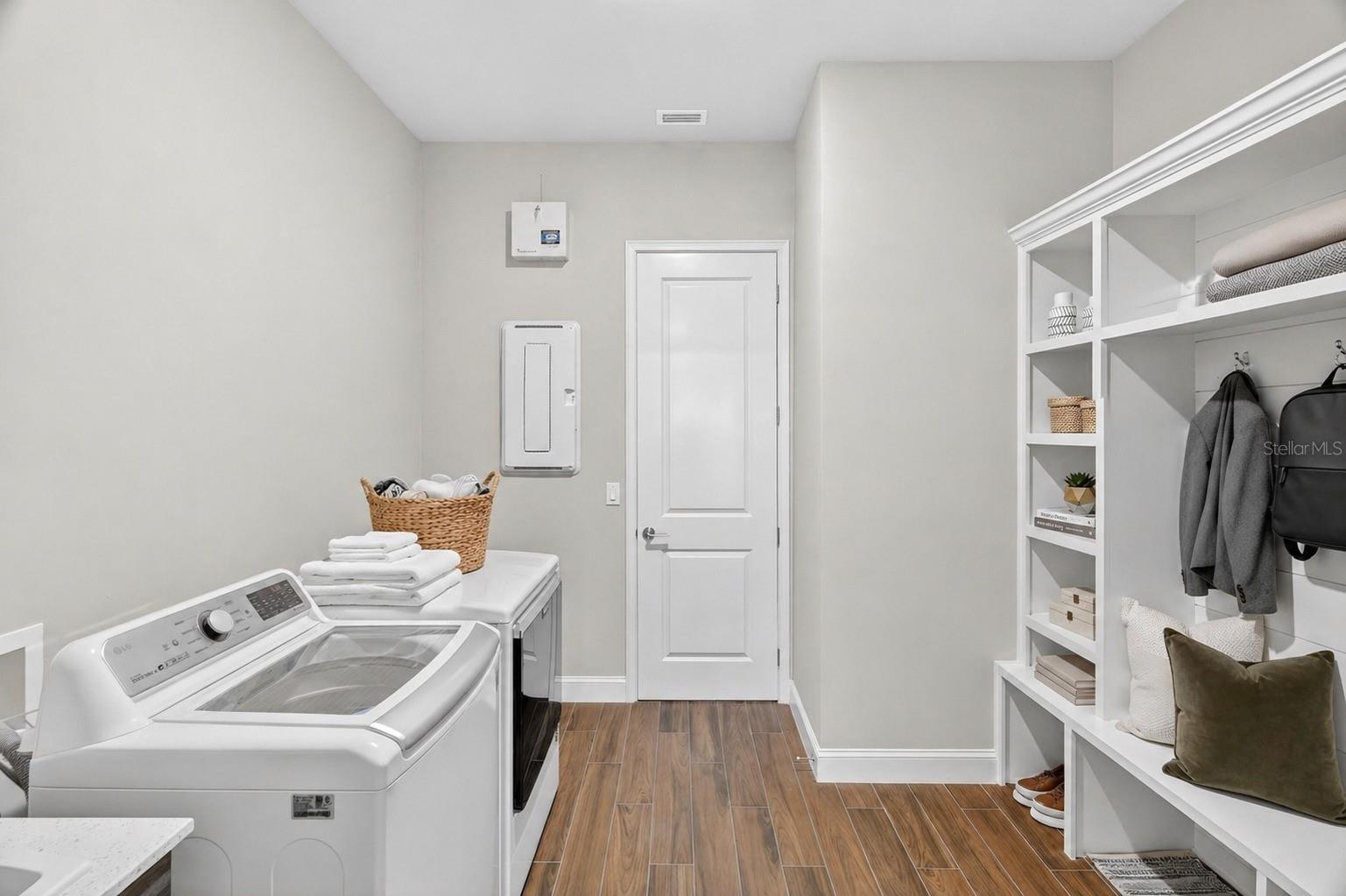 OAKMONT PH 2 PB 32 PG 30 - Residential