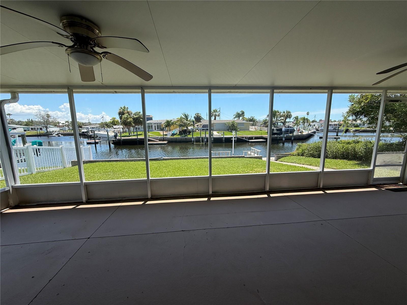 FLOR A MAR - Residential Lease