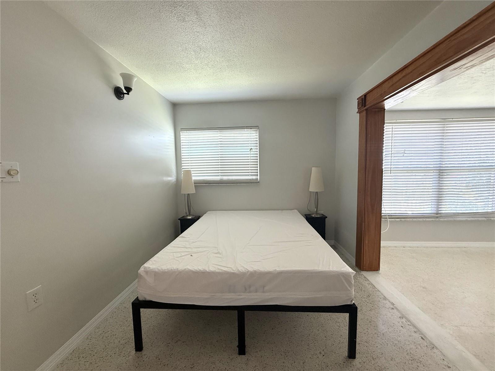 FLOR A MAR - Residential Lease