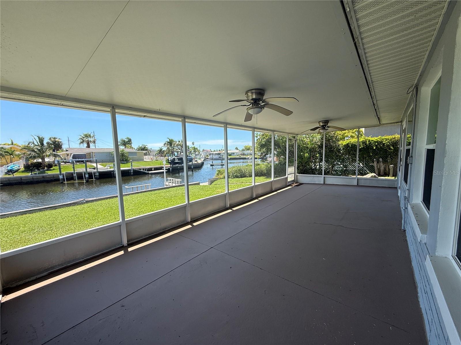 FLOR A MAR - Residential Lease