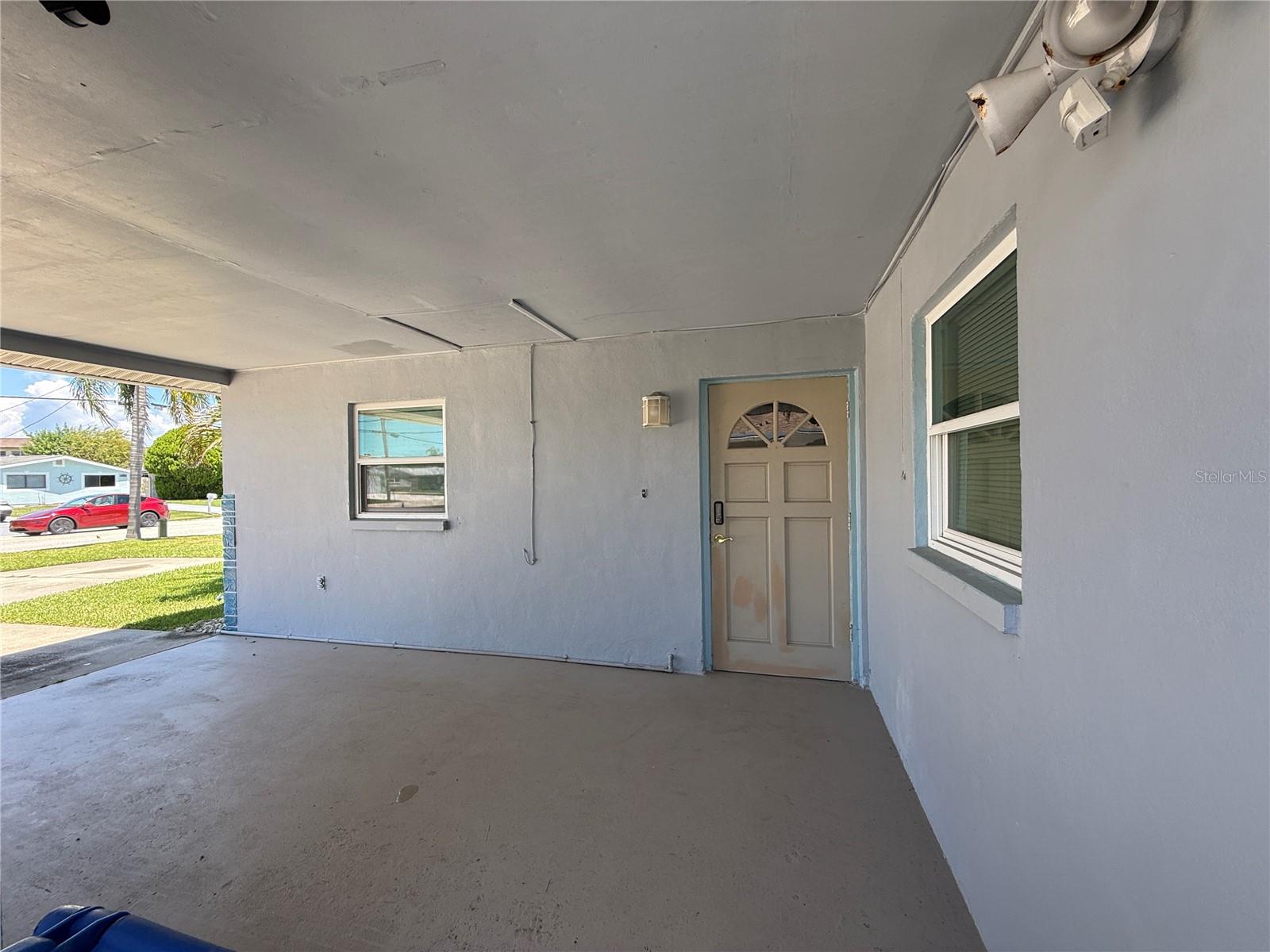 FLOR A MAR - Residential Lease