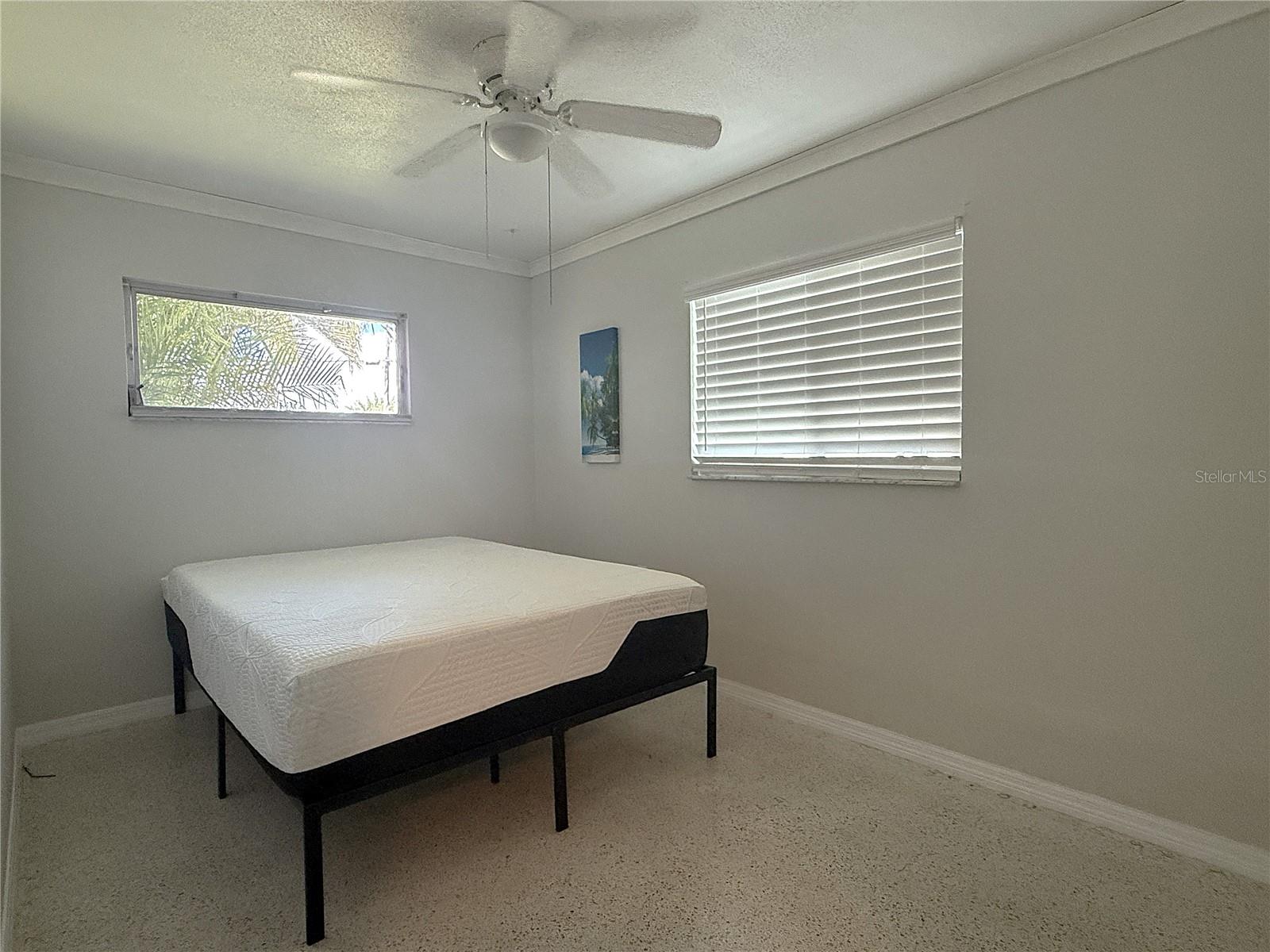 FLOR A MAR - Residential Lease