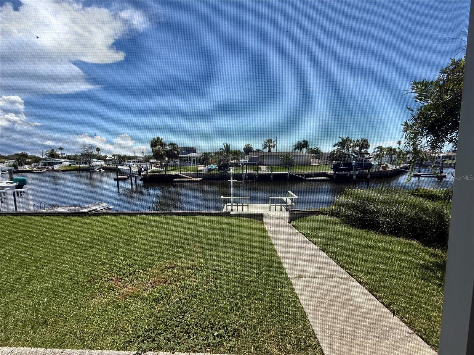 FLOR A MAR - Residential Lease