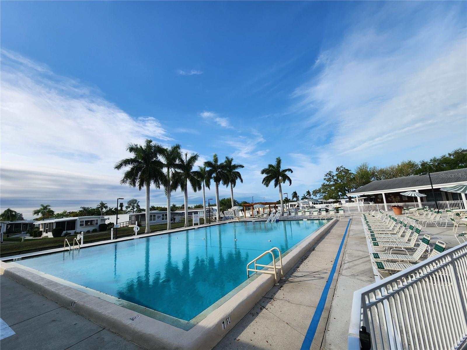 OAKWOOD MANOR - Residential