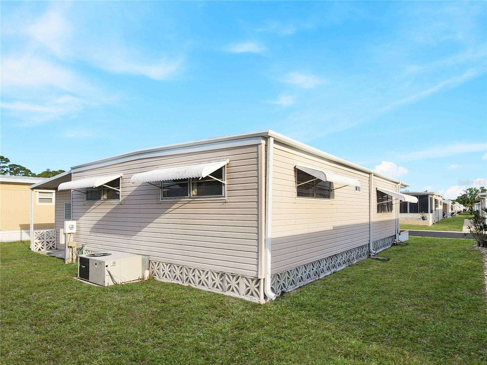 OAKWOOD MANOR - Residential