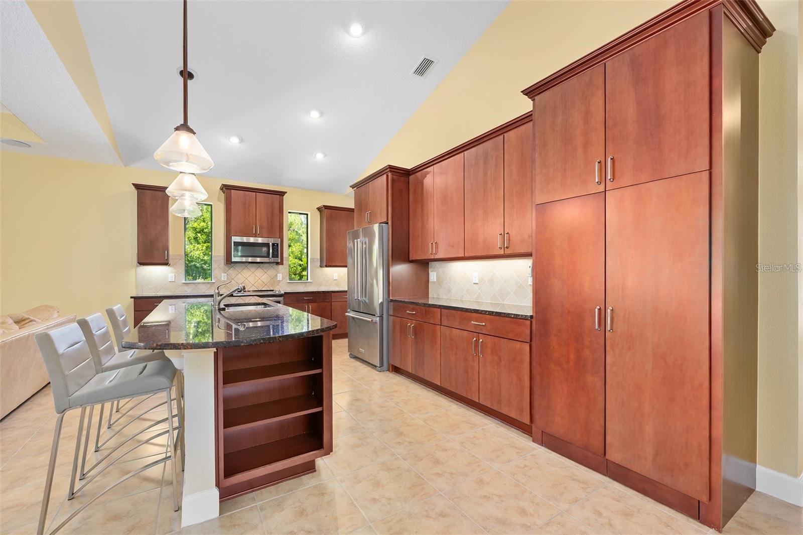 PLANTATION BAY PH 01A UNIT 01-6 - Residential Lease