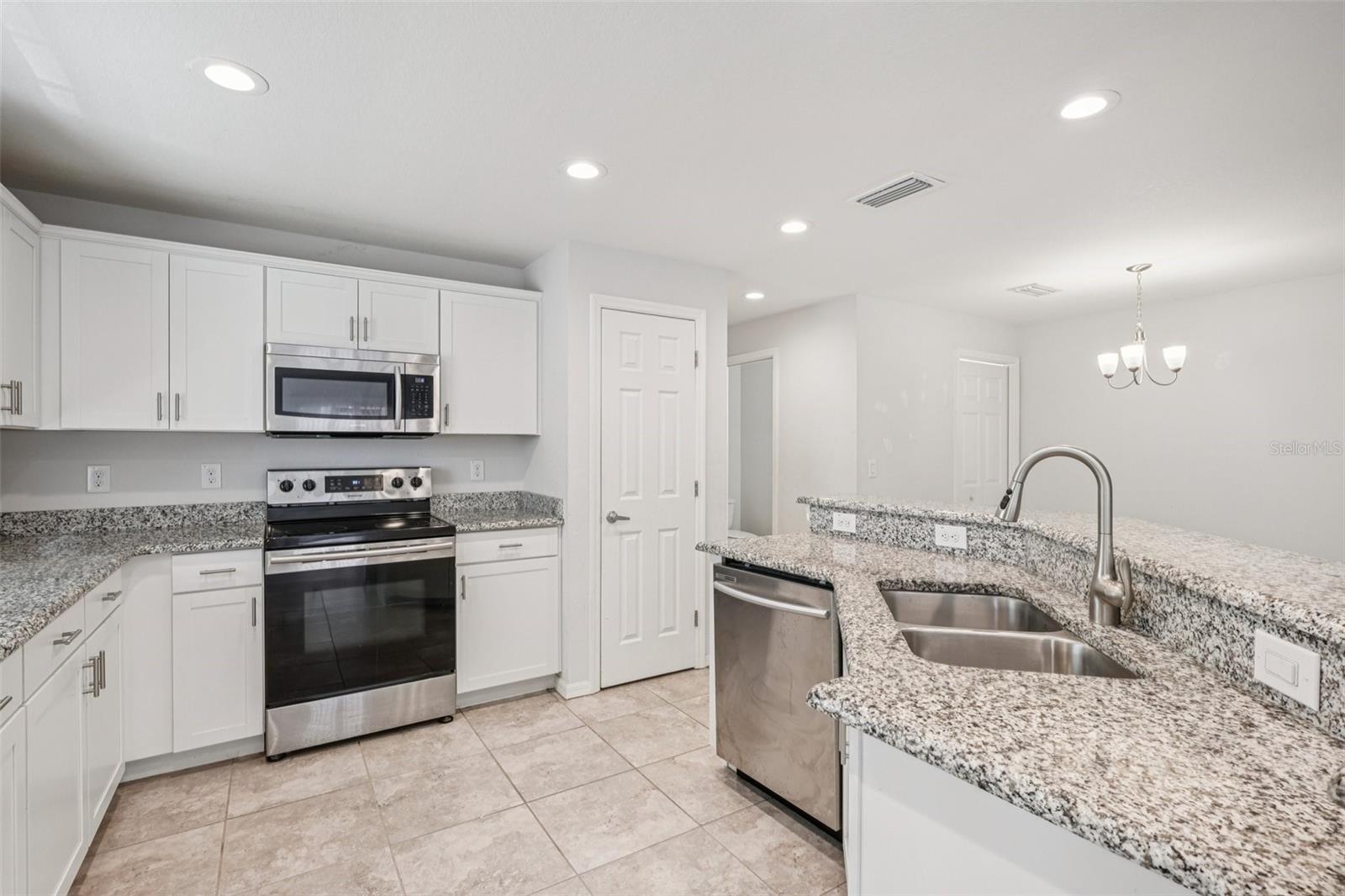 TUSCANY BAY - Residential