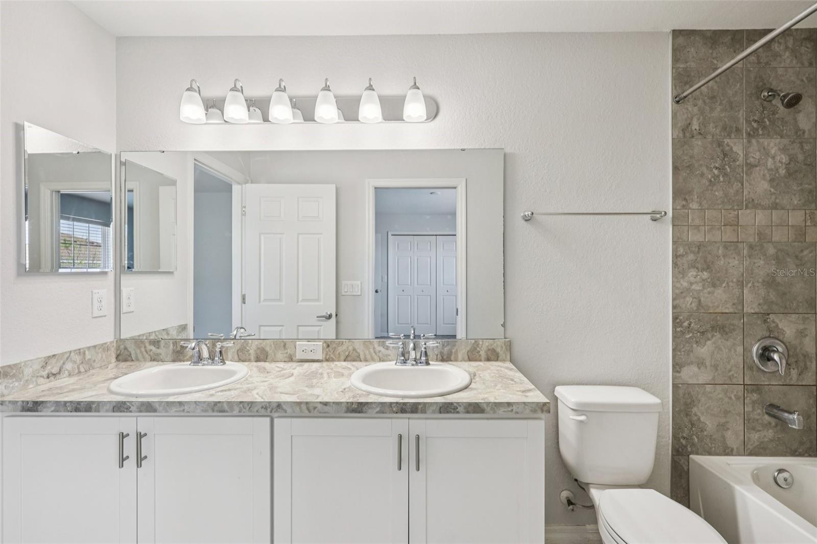 TUSCANY BAY - Residential