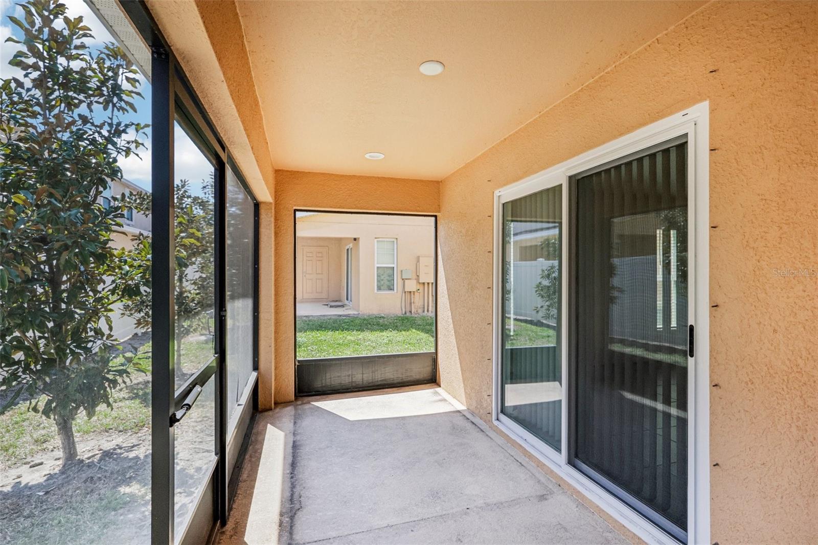 TUSCANY BAY - Residential