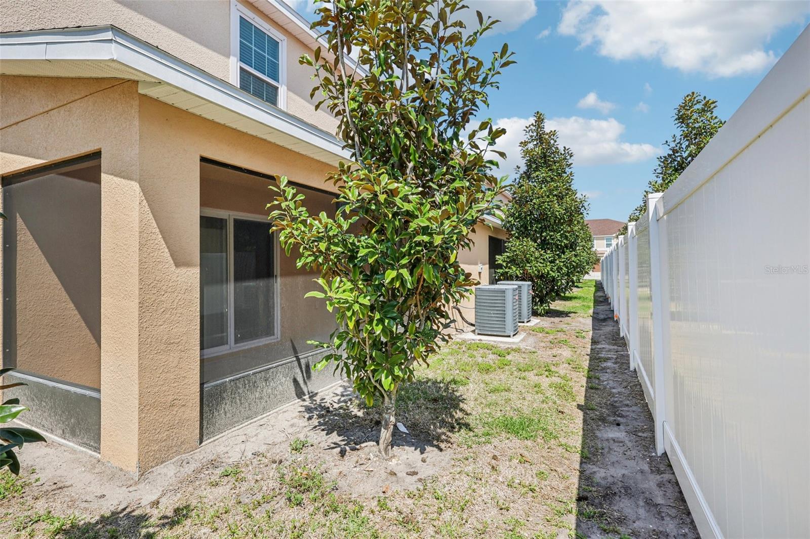 TUSCANY BAY - Residential