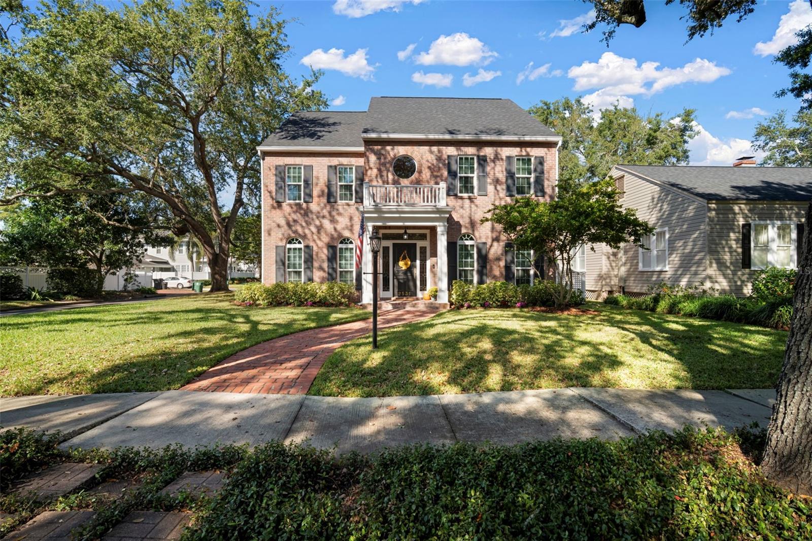 NORTH NEW SUBURB BEAUTIFUL - Residential