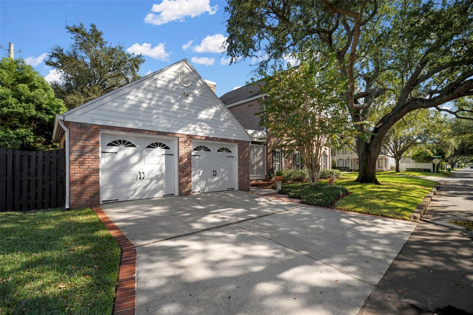 NORTH NEW SUBURB BEAUTIFUL - Residential