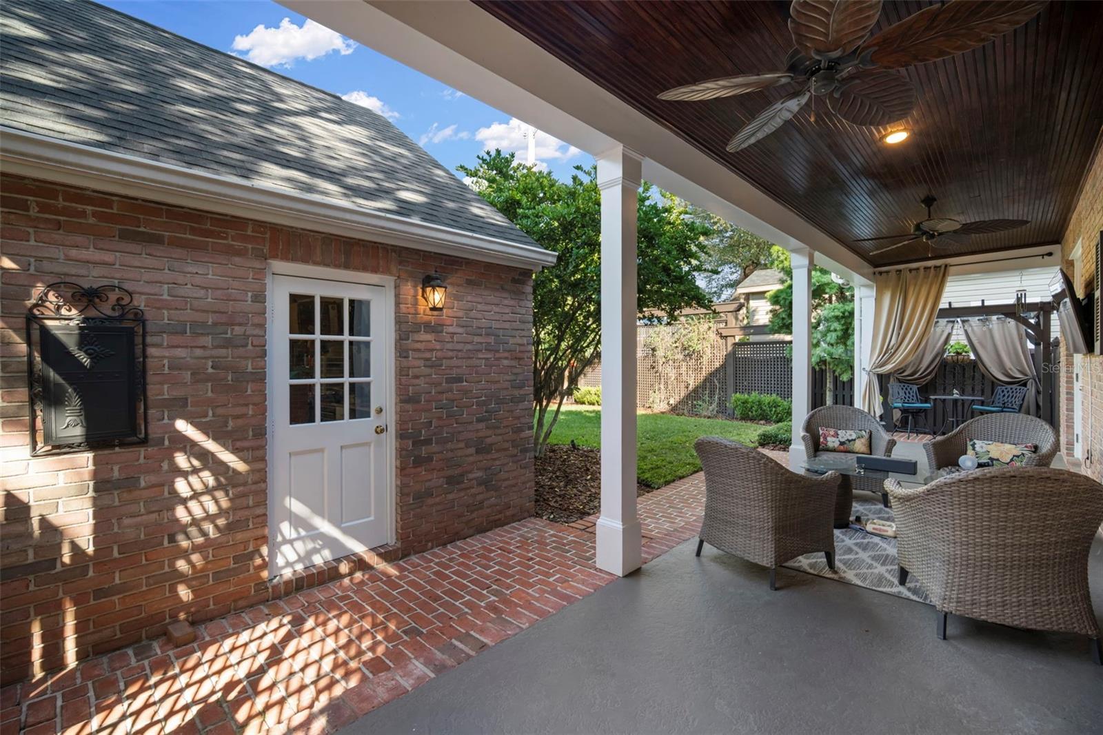 NORTH NEW SUBURB BEAUTIFUL - Residential