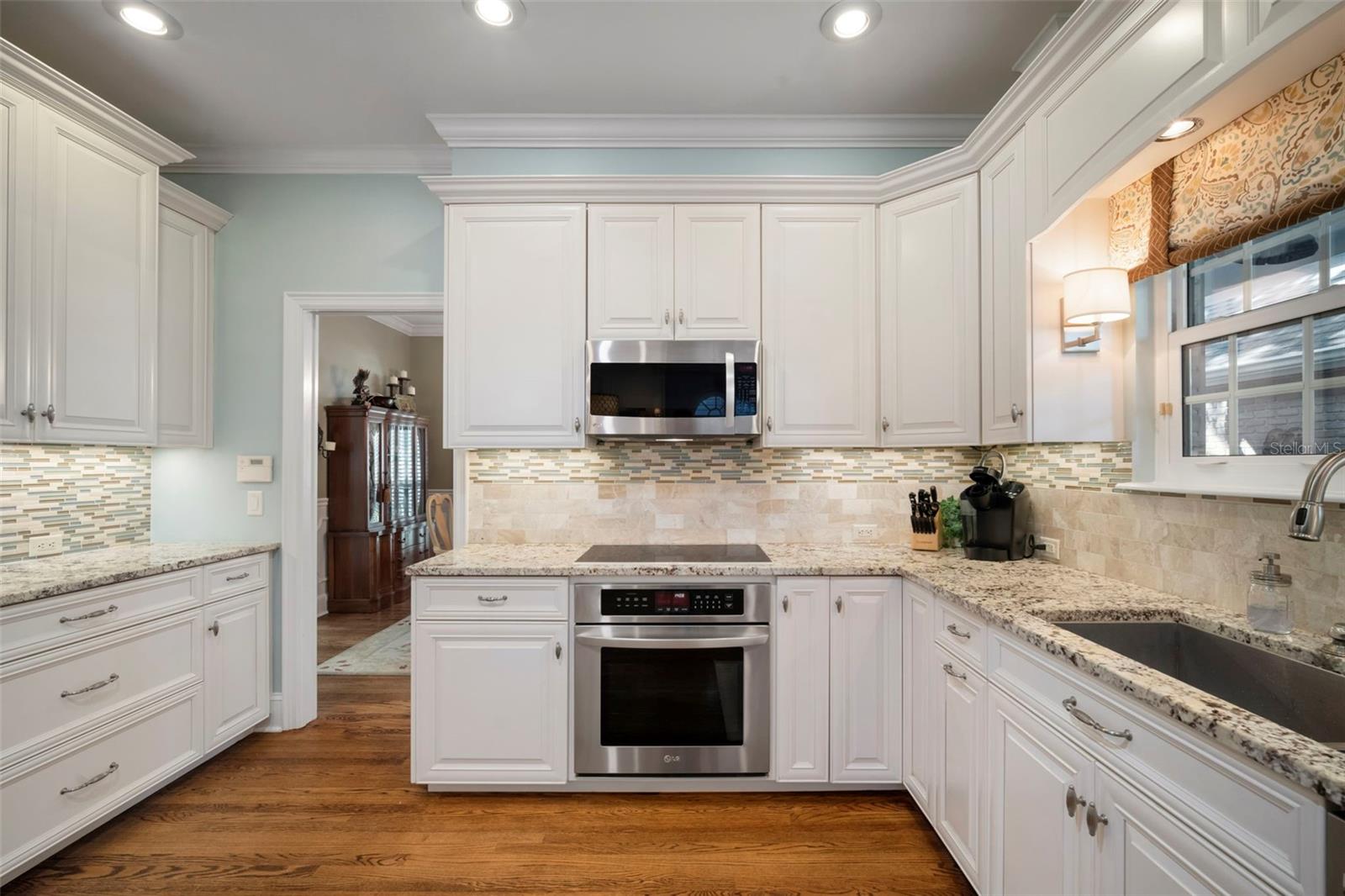 NORTH NEW SUBURB BEAUTIFUL - Residential