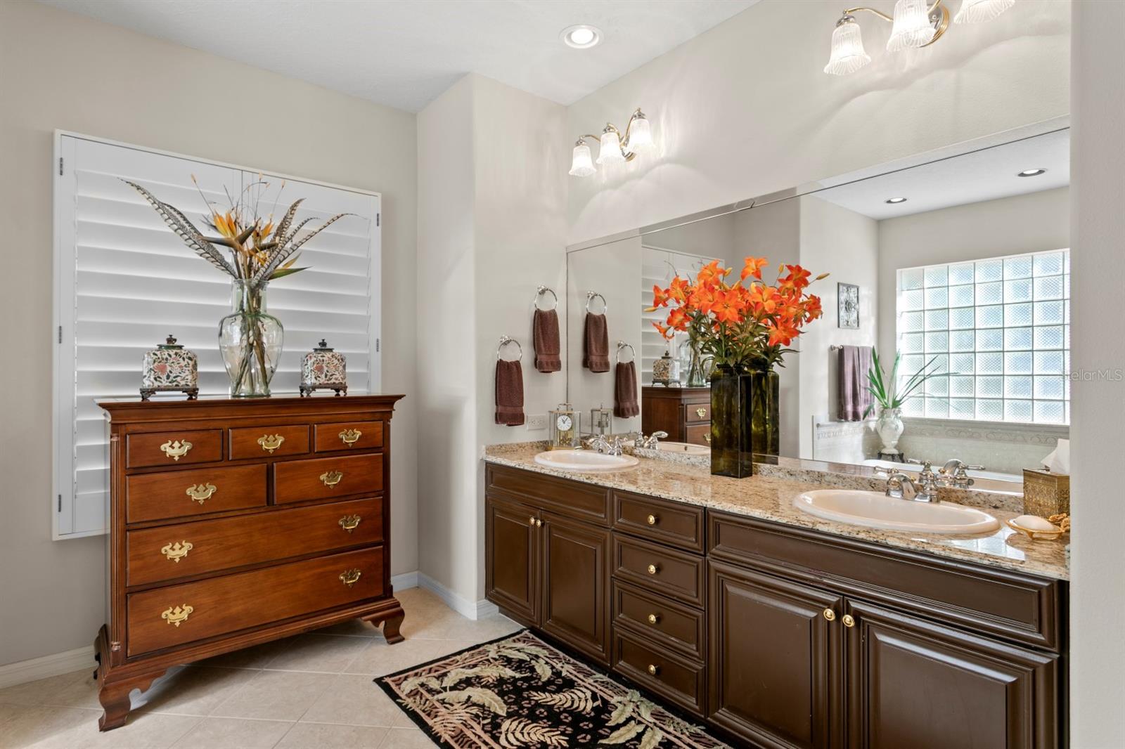 THE EAGLES - Residential