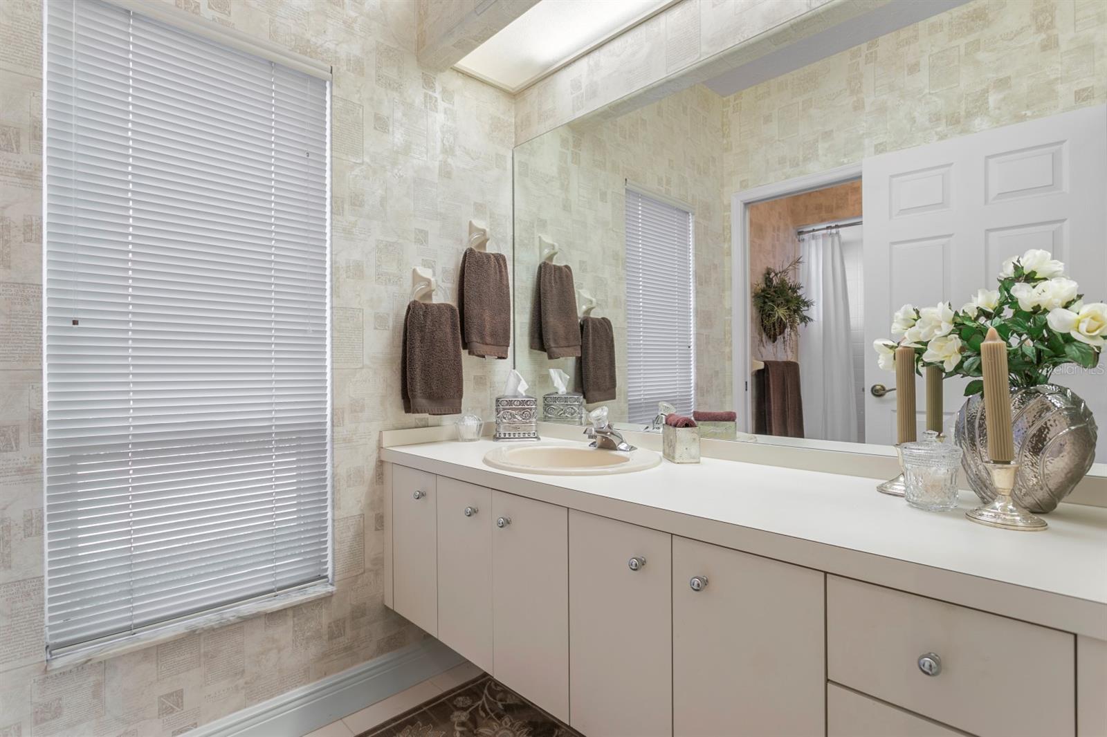 THE EAGLES - Residential