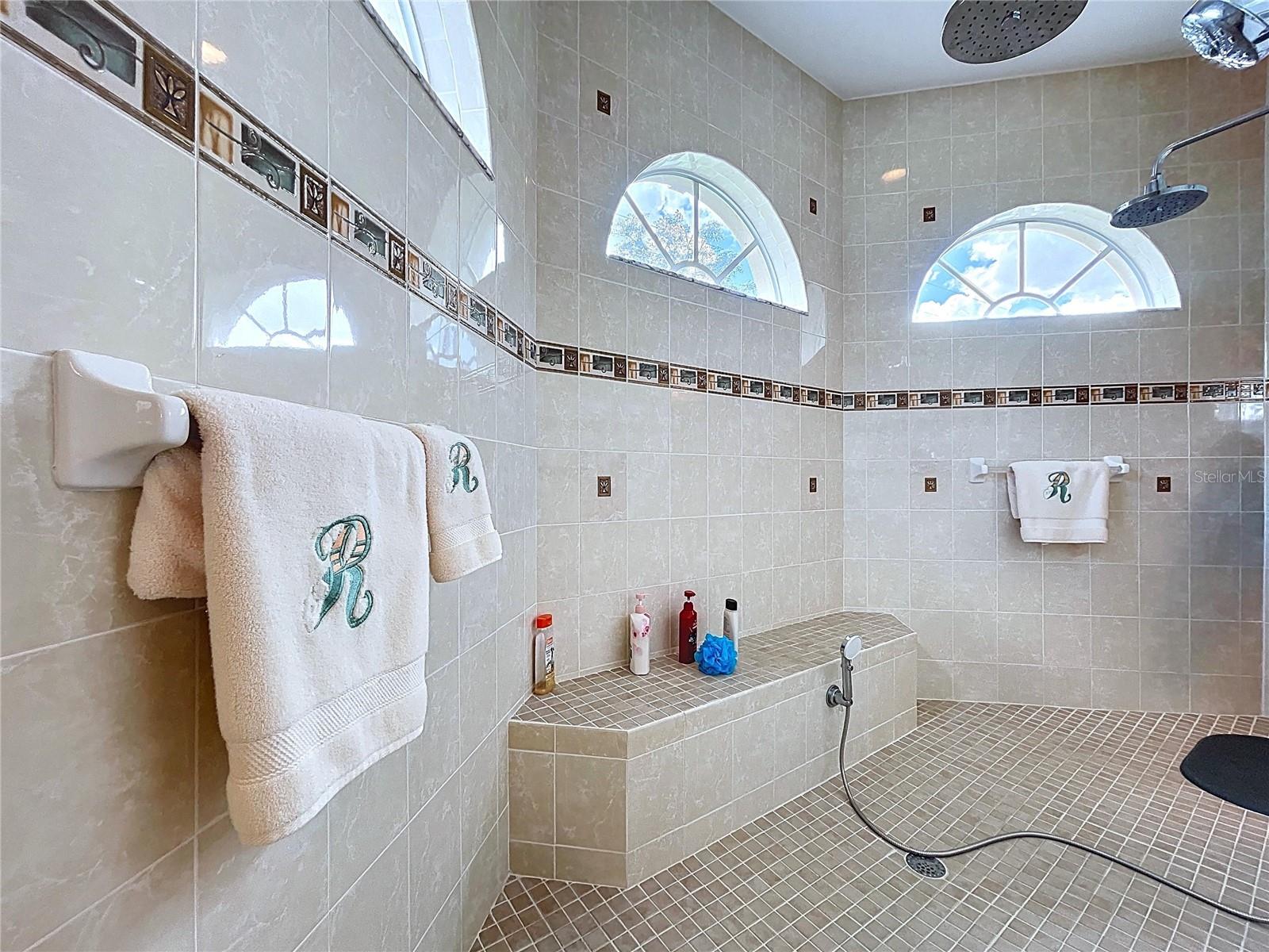 ROYAL HIGHLANDS UNIT 9 - Residential