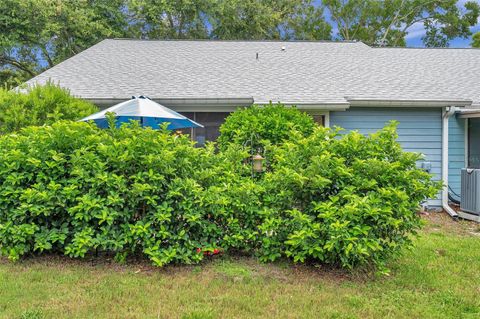 A home in PALM HARBOR