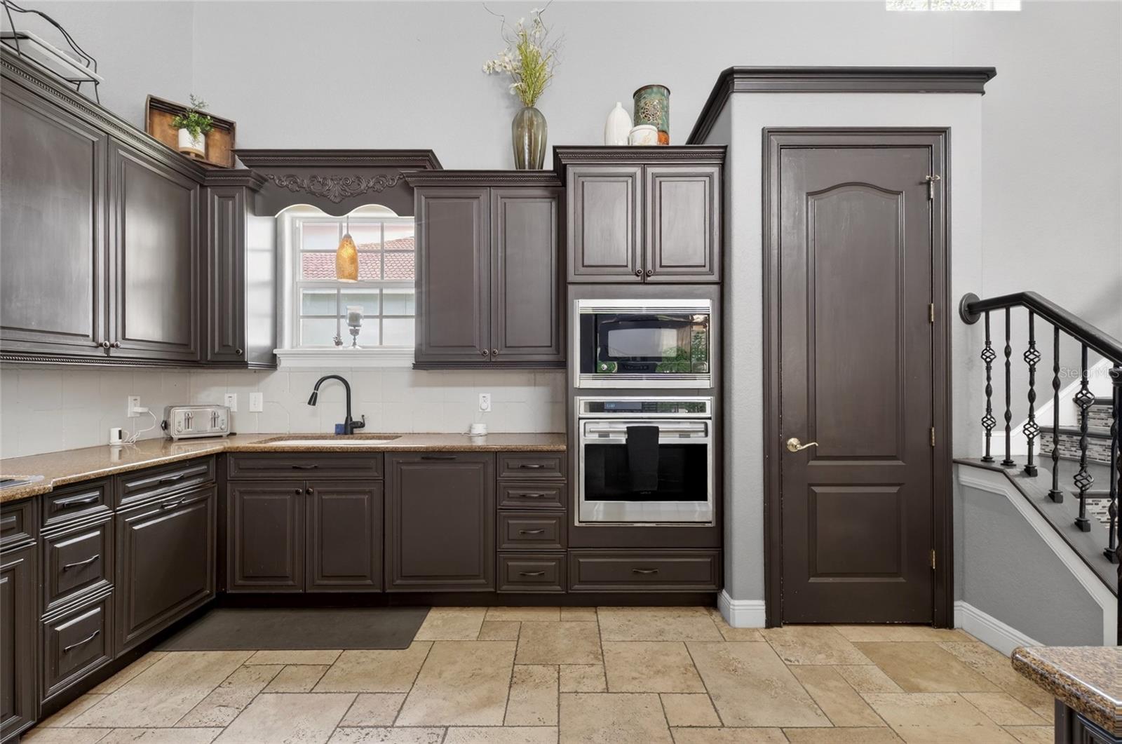 KEENES POINTE - Residential