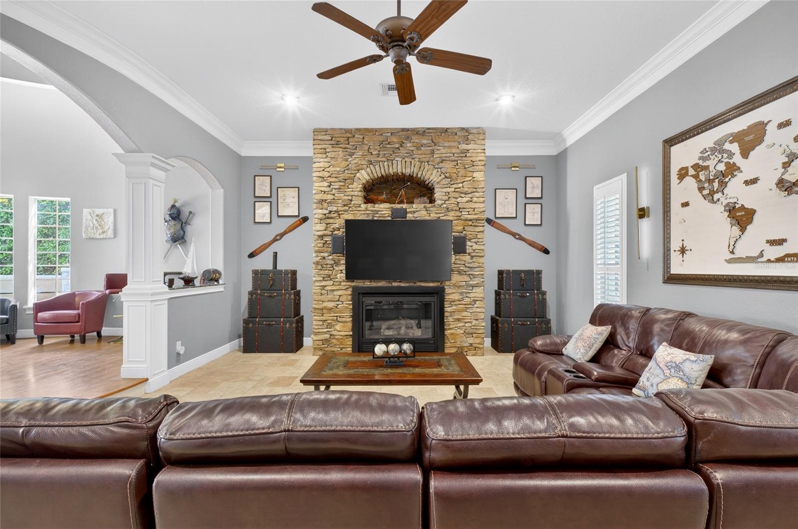 KEENES POINTE - Residential