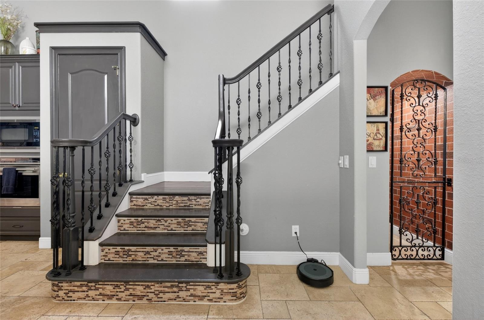 KEENES POINTE - Residential