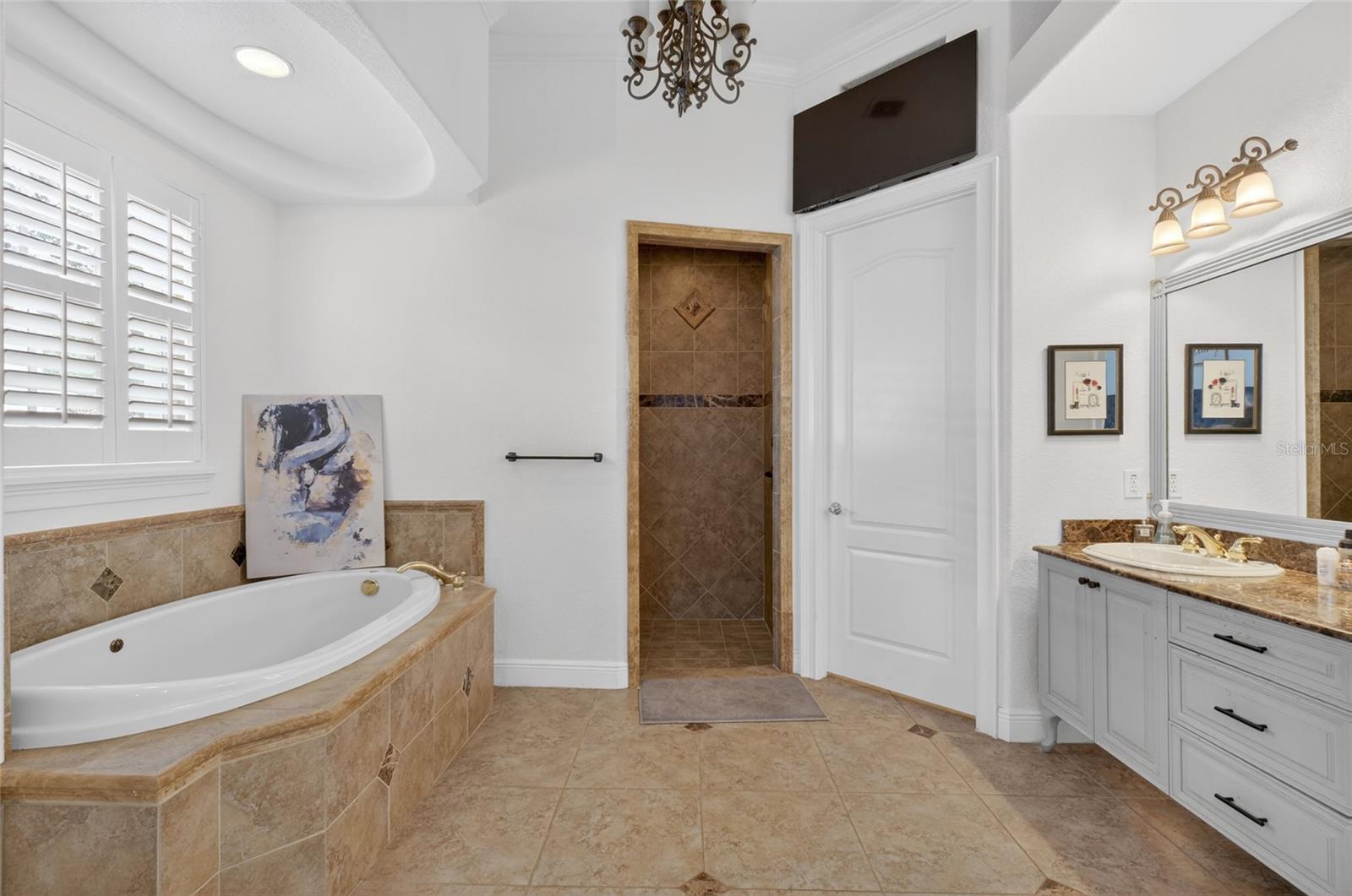 KEENES POINTE - Residential