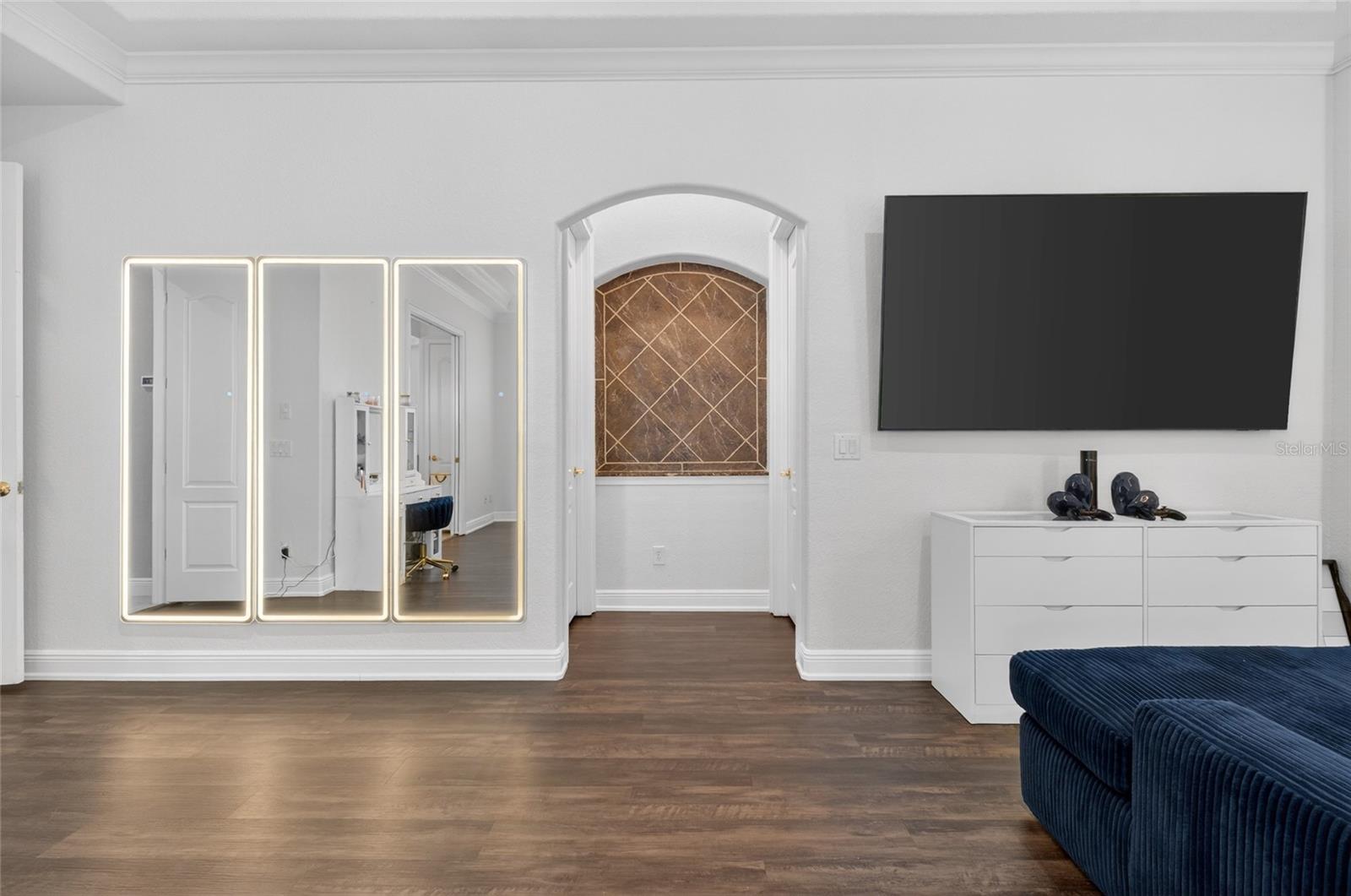 KEENES POINTE - Residential