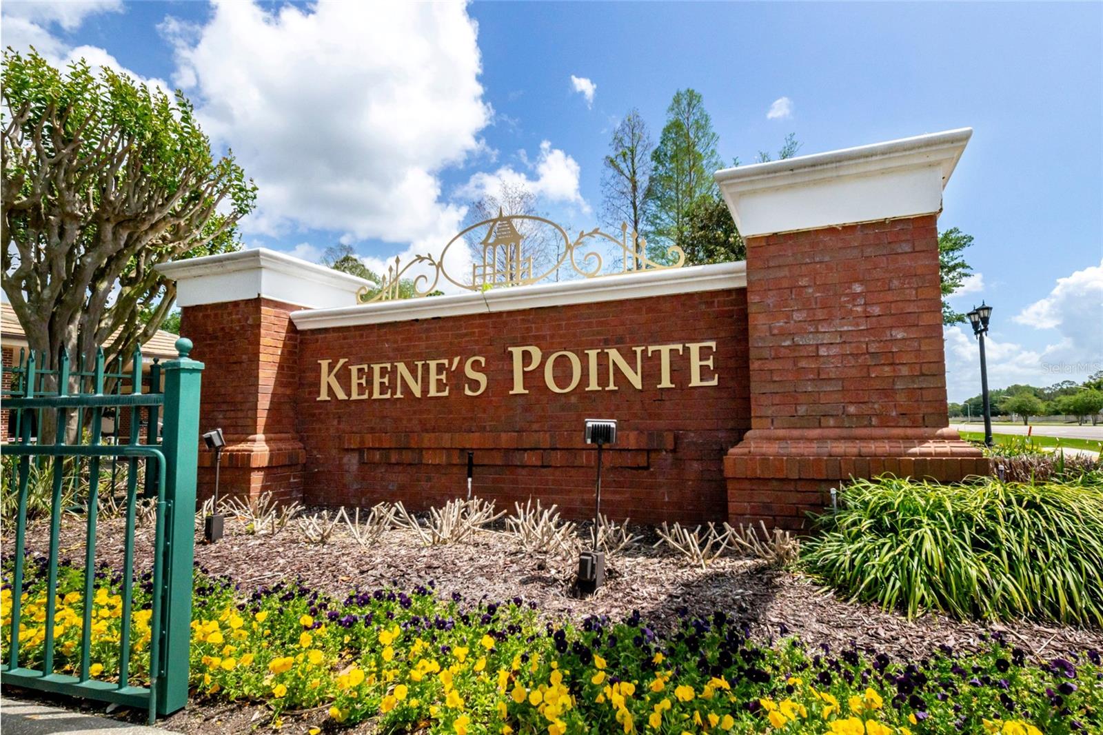 KEENES POINTE - Residential