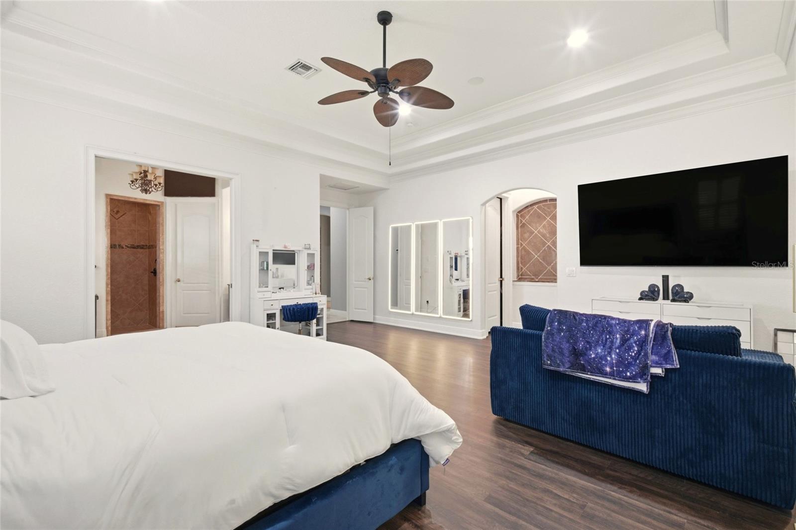 KEENES POINTE - Residential