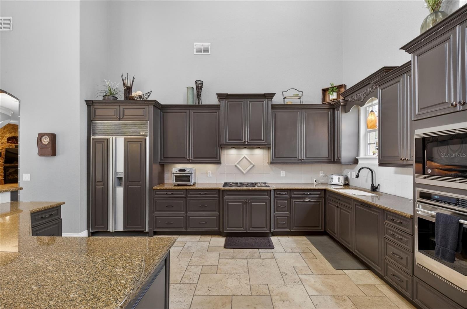 KEENES POINTE - Residential