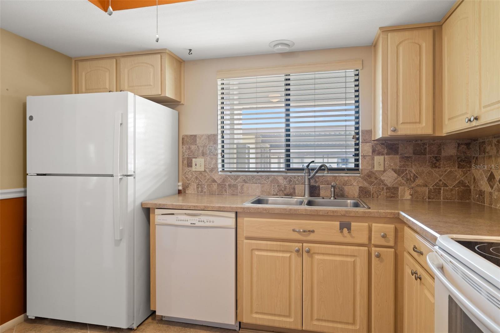 Photo 9 of 29 of 2580 LAURELWOOD DRIVE 14C condo