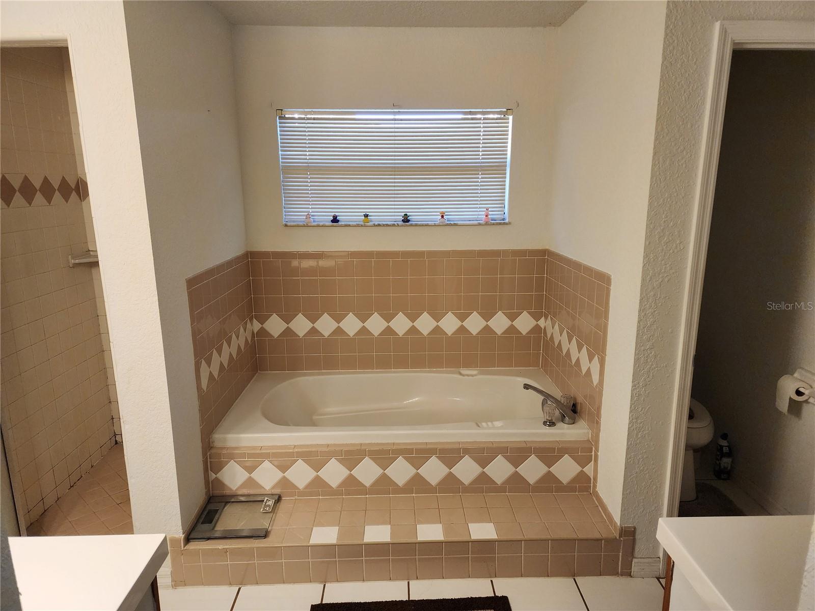 SILVER GLEN SUB - Residential