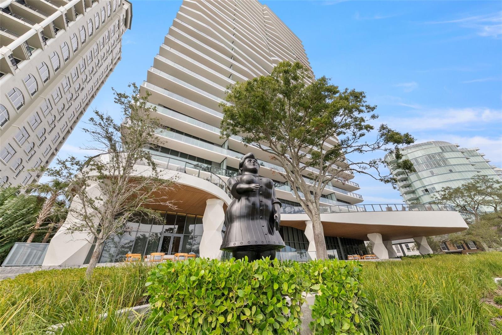 RITZ-CARLTON RESIDENCES - Residential