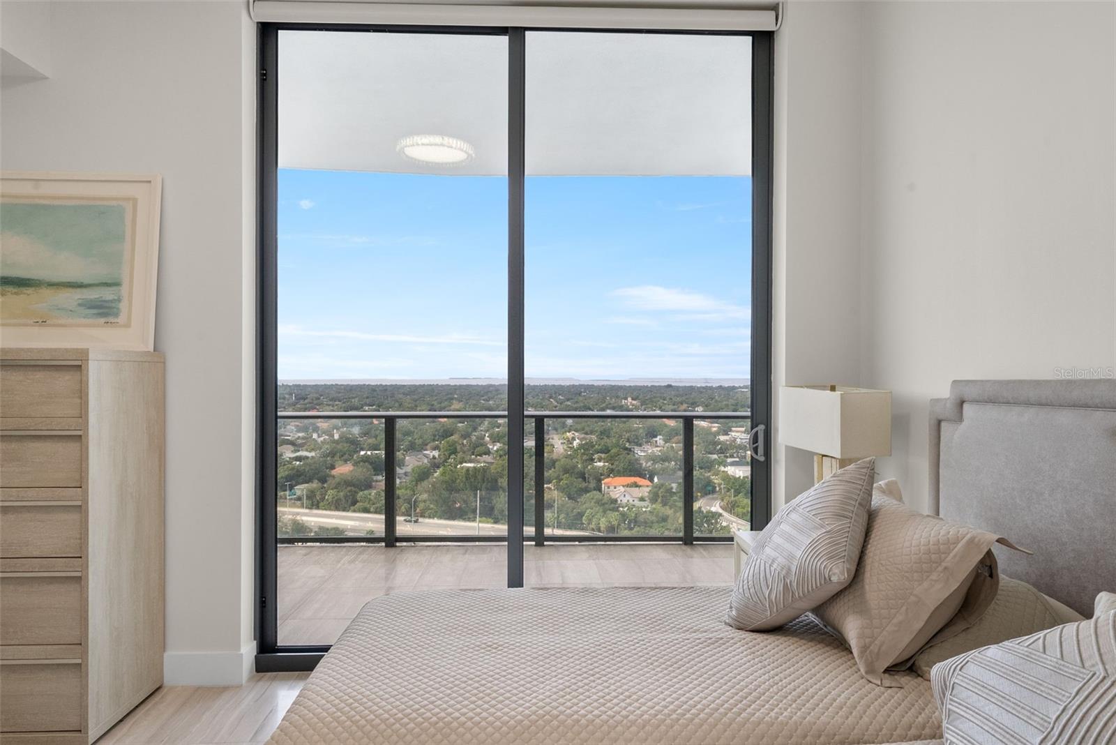 RITZ-CARLTON RESIDENCES - Residential