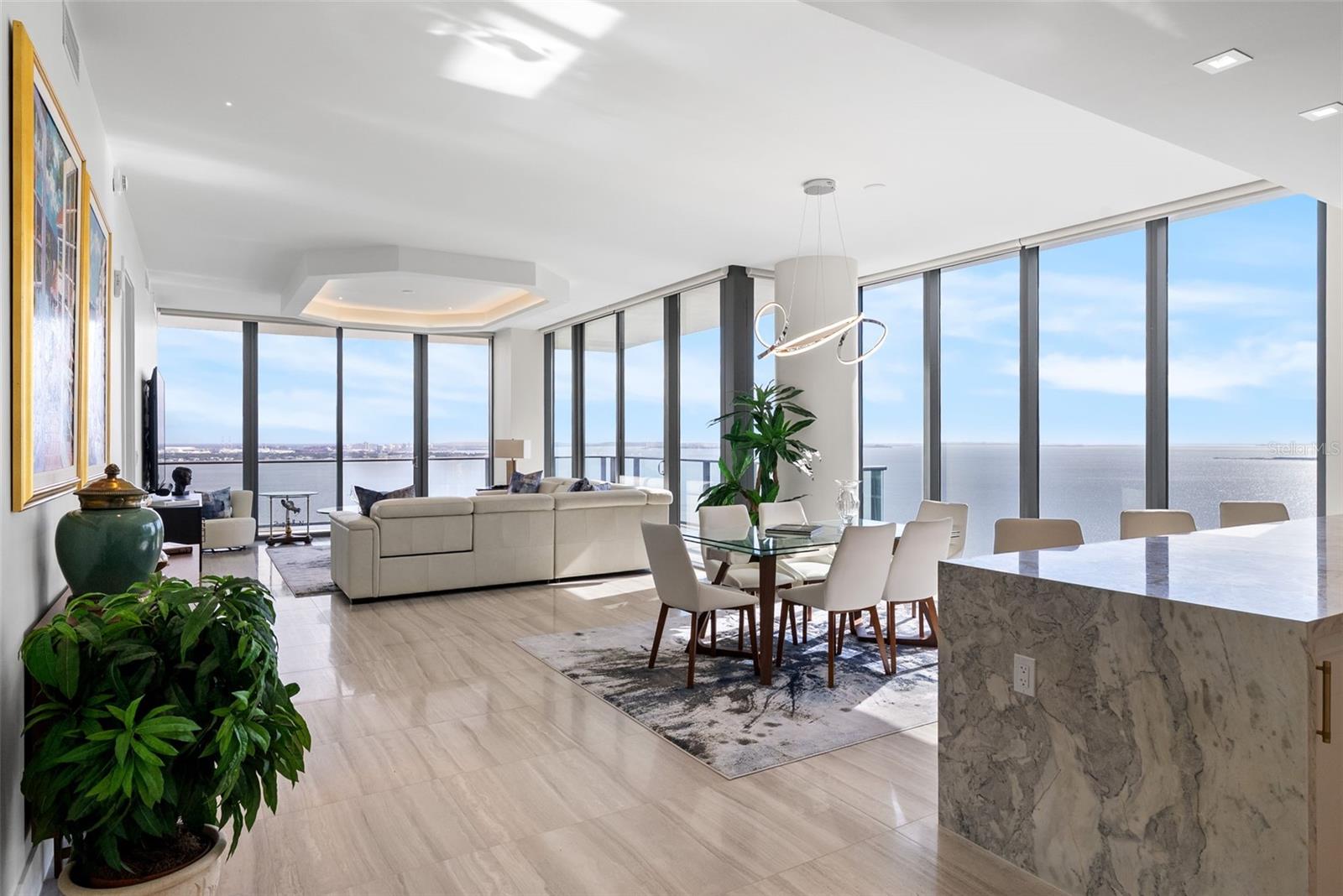 RITZ-CARLTON RESIDENCES - Residential