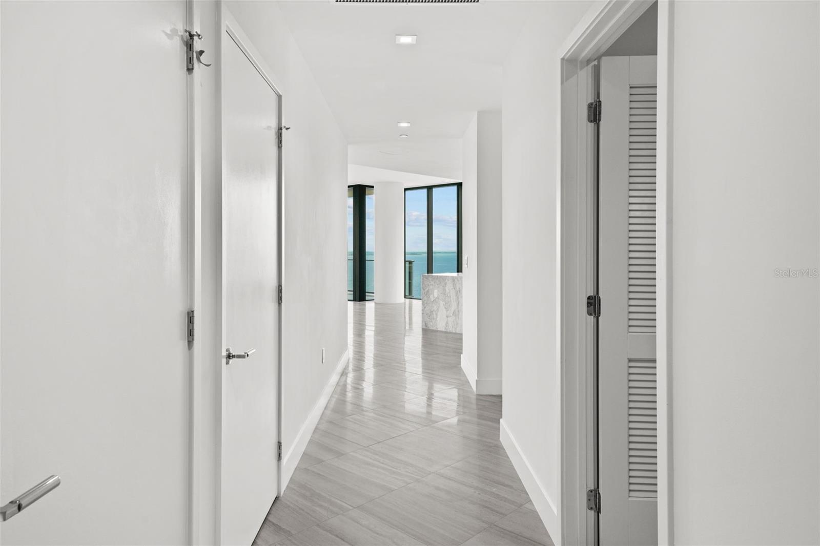 RITZ-CARLTON RESIDENCES - Residential