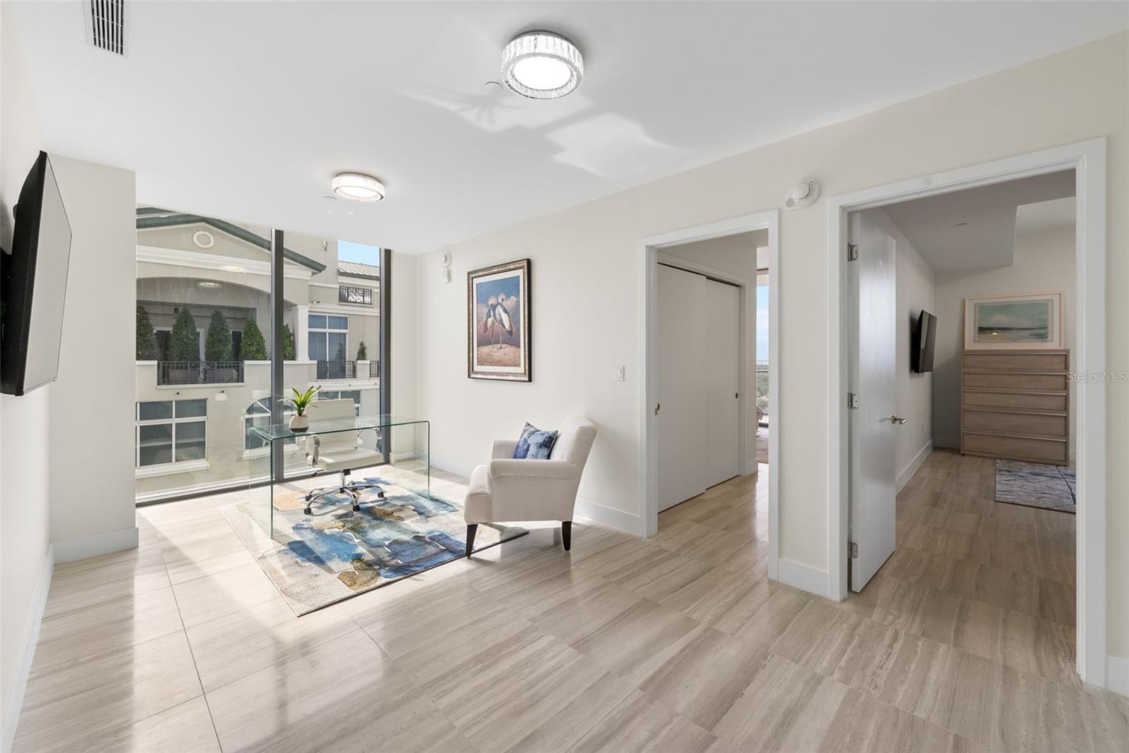 RITZ-CARLTON RESIDENCES - Residential