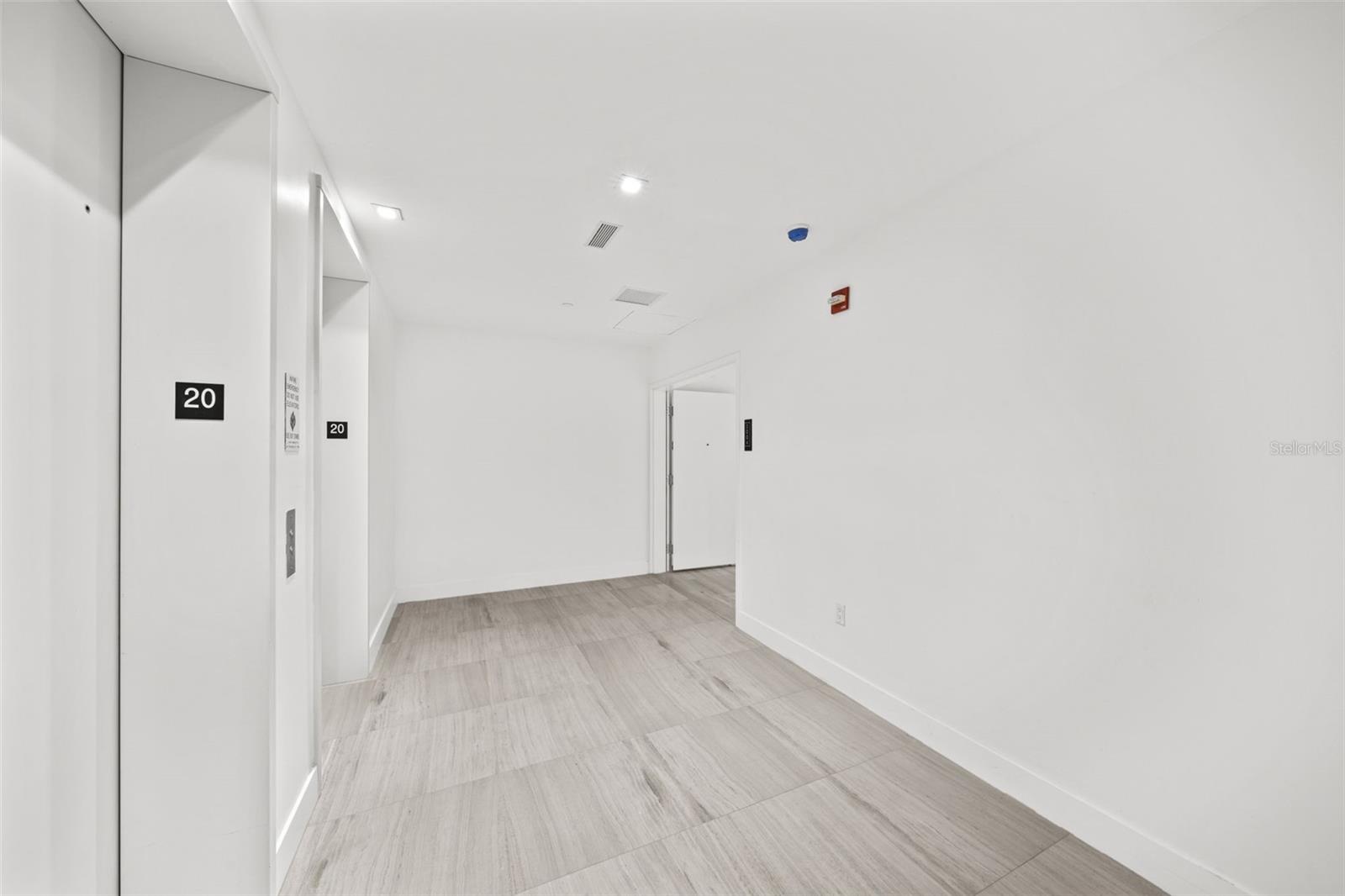 RITZ-CARLTON RESIDENCES - Residential