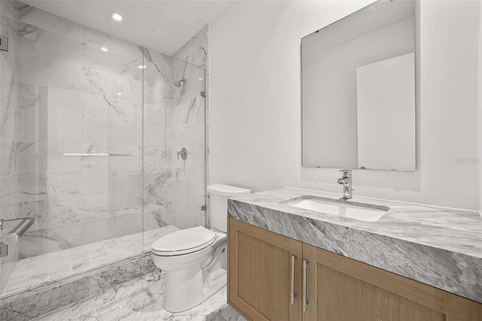 RITZ-CARLTON RESIDENCES - Residential