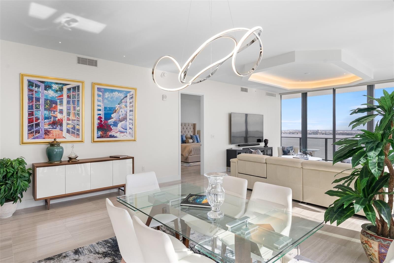 RITZ-CARLTON RESIDENCES - Residential