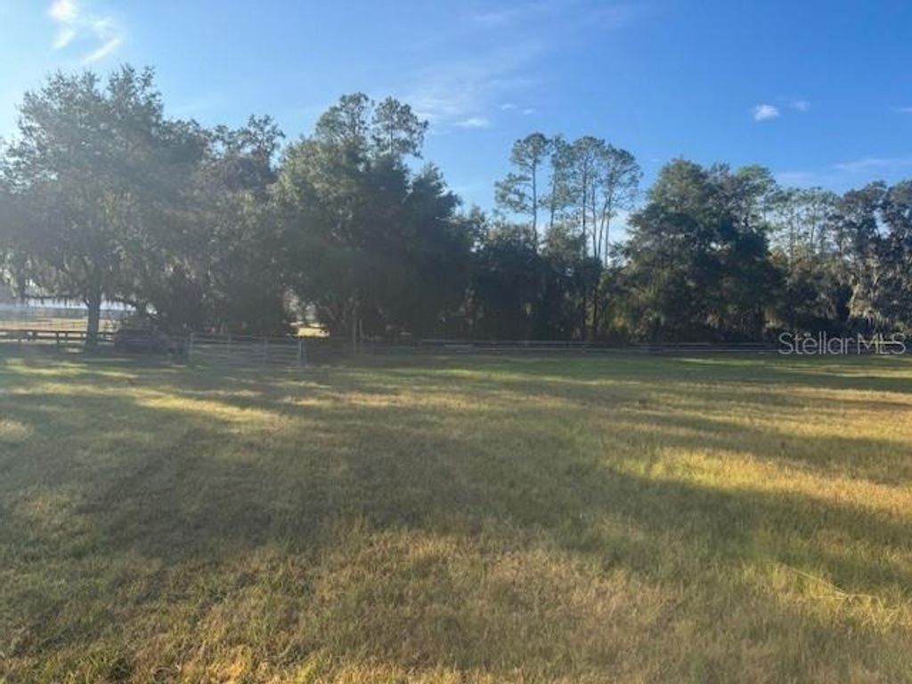 Photo of Tbd NW 100th Street, Ocala, FL 34475 (MLS # OM714295)