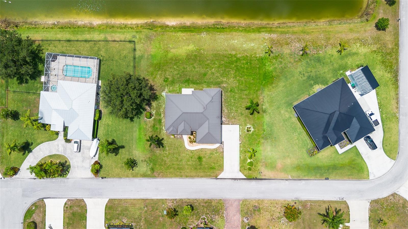 2484 SW 33RD CIRCLE