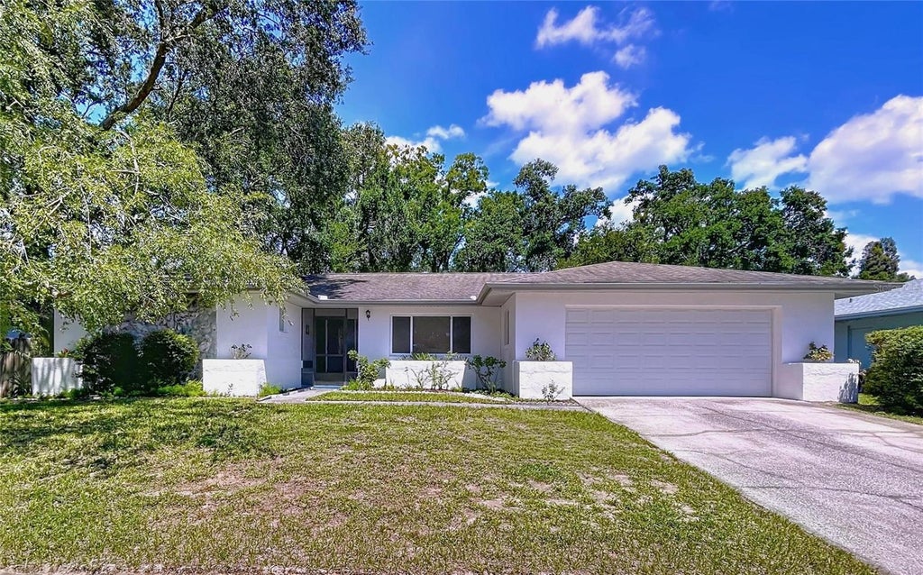 Photo of 422 Mahogany Drive, Seffner, FL 33584 (MLS # TB8423104)