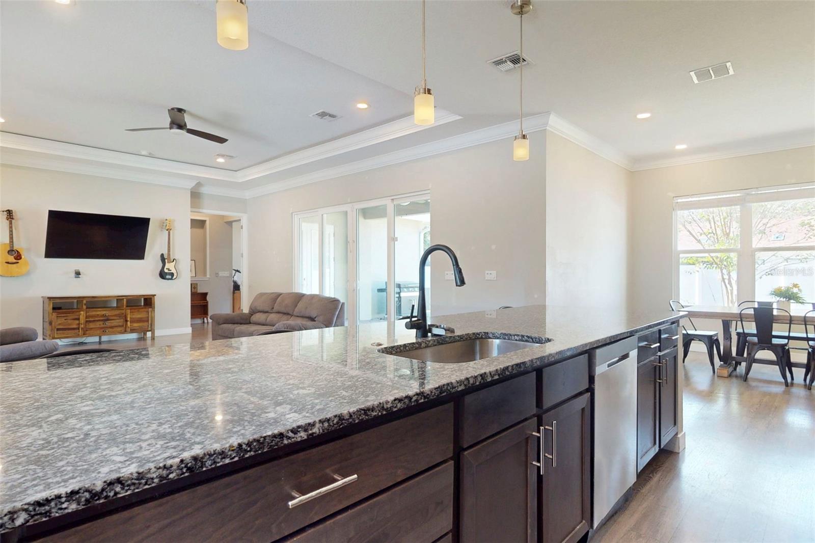 FRIES SURVEY OF WINTER GARDEN - Residential